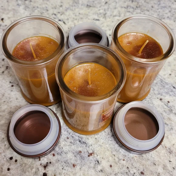 3/$5 Candles Vanilla Cinnamon 3.5oz Glass Covered Jar NEW - Picture 2 of 12